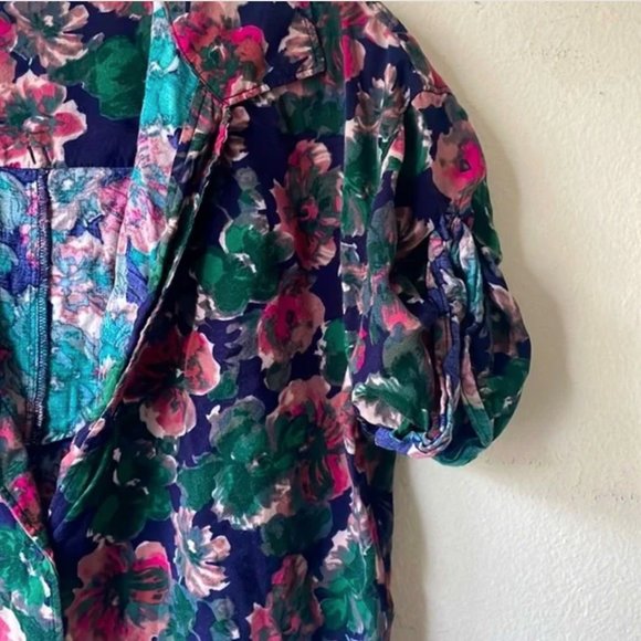 Tavik Floral Button Up Vacation Shirt - Medium - Picture 3 of 12